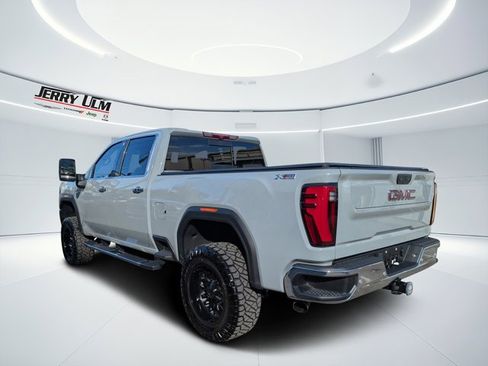 Used 2024 GMC Sierra 2500 SLT w/ SLT Premium Package image 5