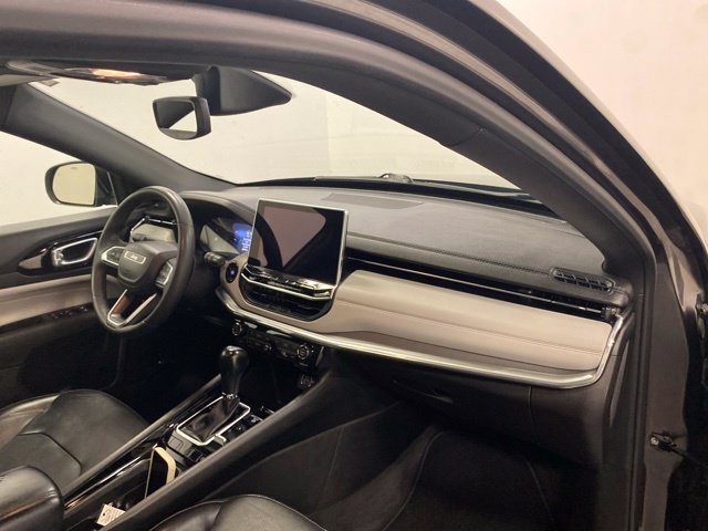 Used 2023 Jeep Compass Limited w/ Sun and Sound Group AWD/4WD image 24