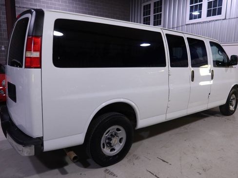 Used 2015 Chevrolet Express 3500 LT w/ LT Preferred Equipment Group image 4