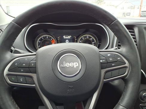 Used 2021 Jeep Cherokee Latitude Plus w/ Sun & Sound Group image 30