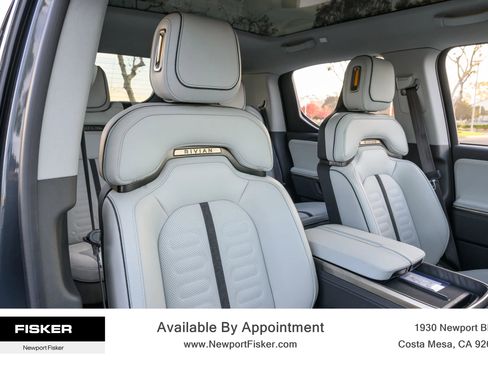 Used 2025 Rivian R1T Adventure image 35