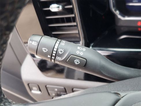 Used 2024 Chevrolet Silverado 2500 LT image 30