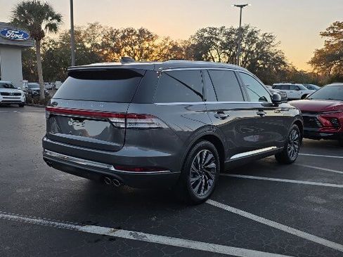 Used 2025 Lincoln Aviator 2WD image 7