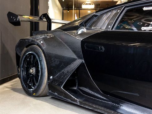 Used 2022 Lamborghini Huracan EVO image 6