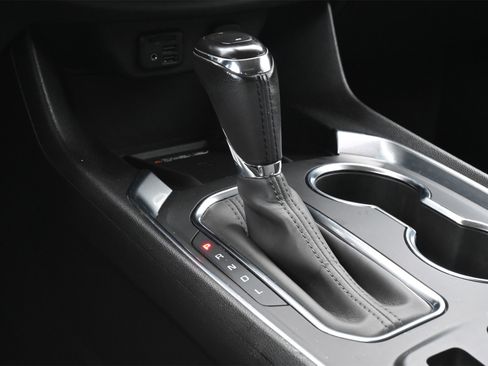 Used 2020 Chevrolet Traverse Premier w/ Redline Edition image 12