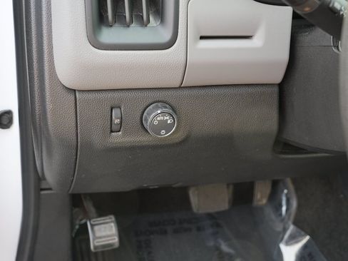 Used 2018 Chevrolet Colorado W/T w/ WT Convenience Package RWD image 18