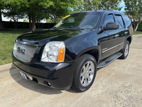 Used 2012 GMC Yukon Denali image 4