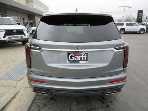 Used 2025 Cadillac XT6 Sport w/ Technology Package image 8