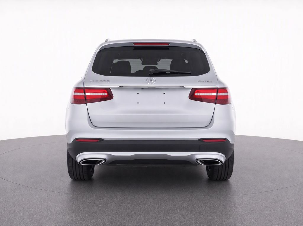Used 2019 Mercedes-Benz GLC 300 4MATIC image 7