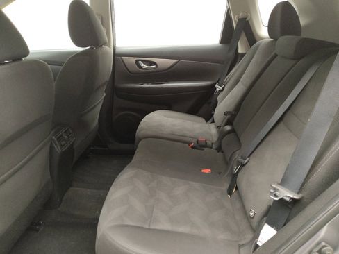Used 2016 Nissan Rogue S AWD/4WD image 18