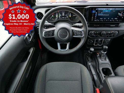 Used 2024 Jeep Wrangler Unlimited Sahara w/ Safety Group AWD/4WD image 12