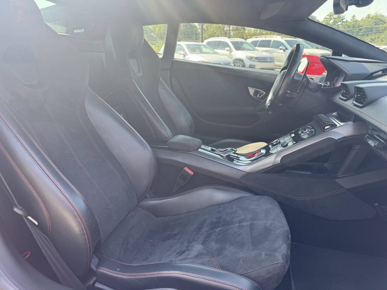 Used 2019 Lamborghini Huracan LP 580-2 RWD image 17