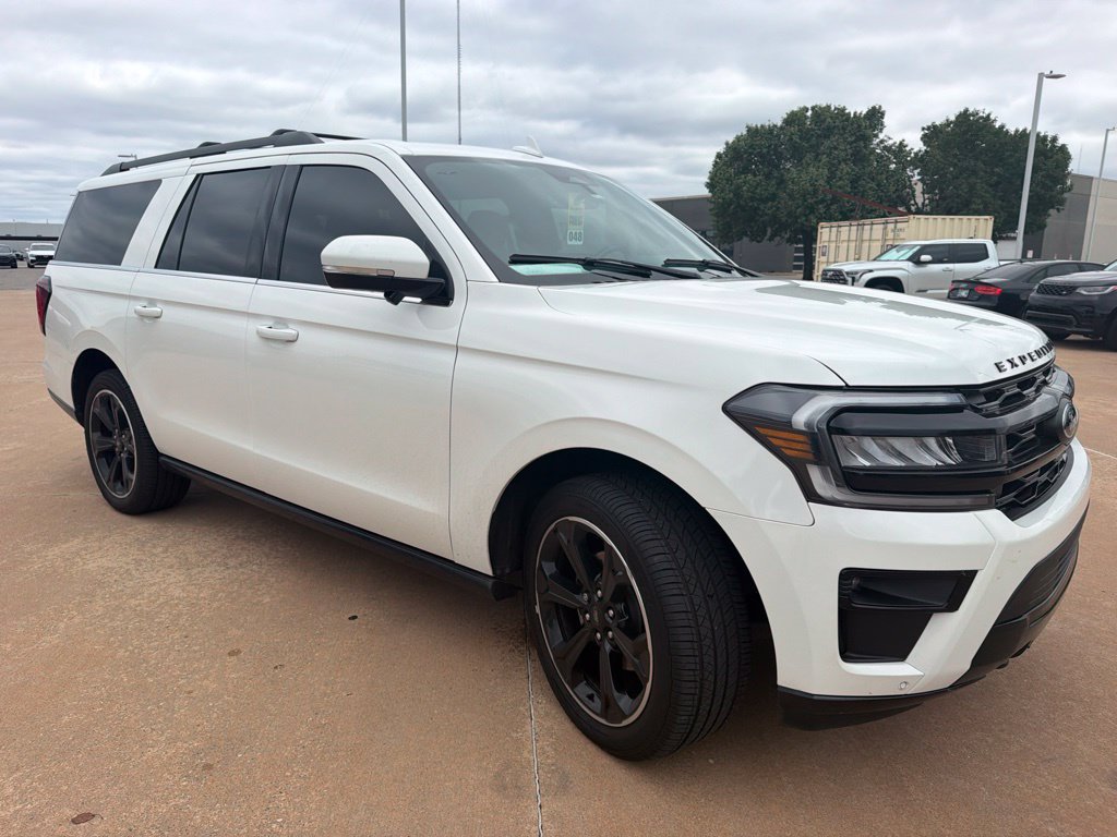 Used 2023 Ford Expedition Max Limited AWD/4WD image 4