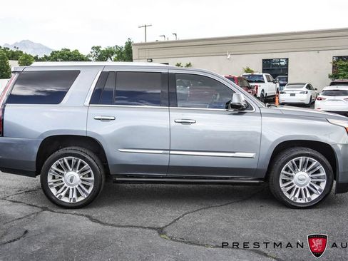 Used 2019 Cadillac Escalade Platinum AWD/4WD image 24