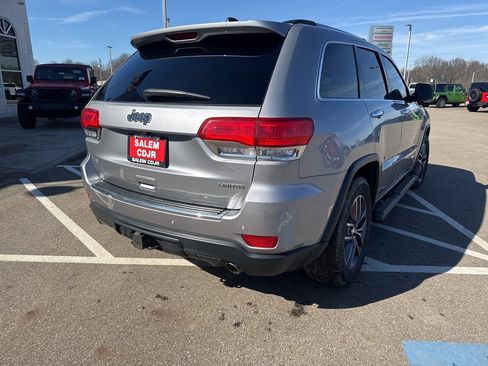 Used 2017 Jeep Grand Cherokee Limited image 12