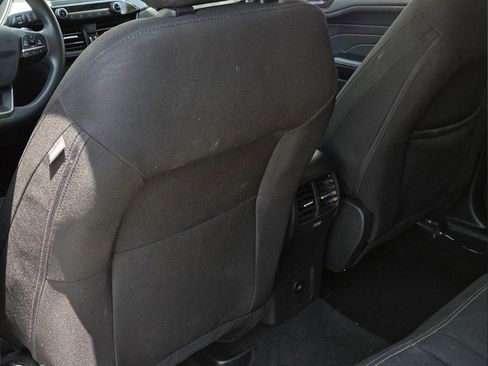 Used 2025 Ford Escape Active AWD/4WD image 25