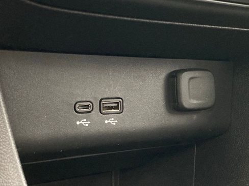 Used 2025 Buick Encore GX Preferred image 22