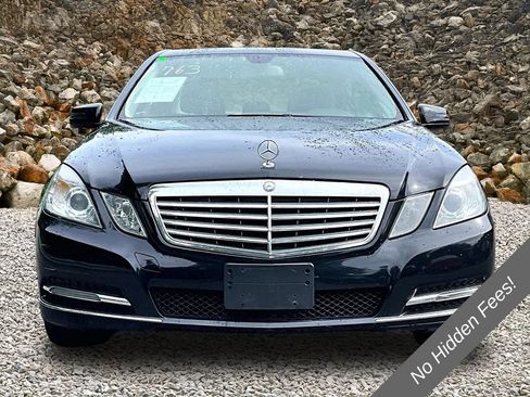 Used 2013 Mercedes-Benz E 350 4MATIC Sedan image 3