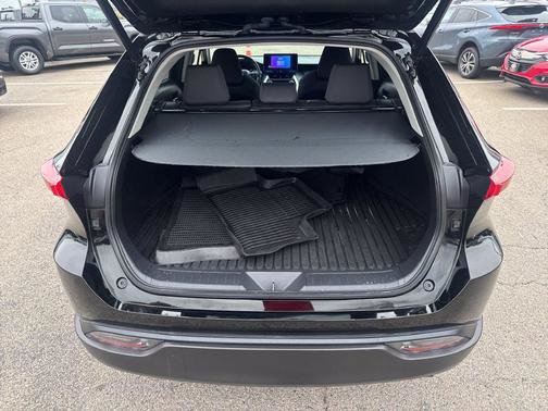Used 2023 Toyota Venza LE AWD/4WD image 7