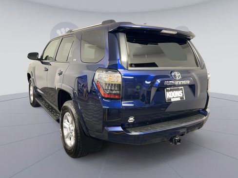 Used 2024 Toyota 4Runner SR5 Premium image 4