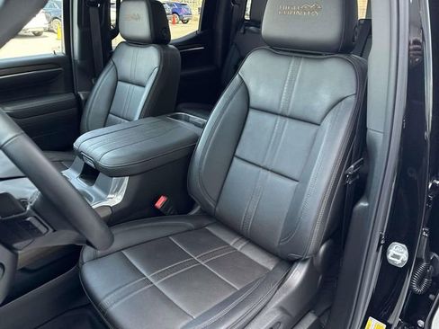 Used 2025 Chevrolet Silverado 1500 High Country w/ High Country Premium Package AWD/4WD image 19