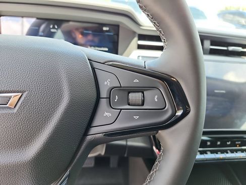 New 2027 Chevrolet Bolt LT w/ Comfort Package FWD image 27