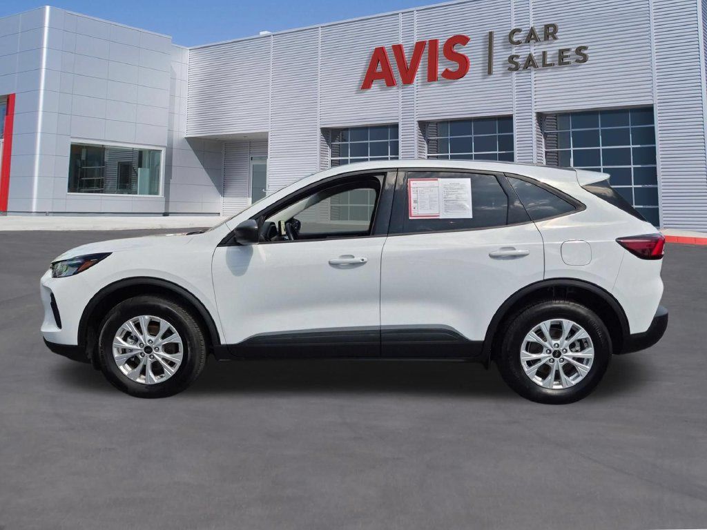 Used 2025 Ford Escape Active AWD/4WD image 10
