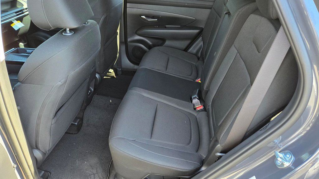 New 2026 Hyundai Tucson SEL FWD image 9