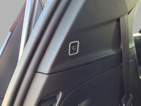 New 2026 Chrysler Pacifica Select image 6