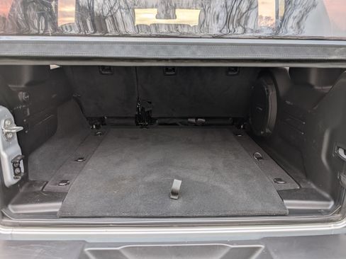 Used 2024 Jeep Wrangler Sport S image 17