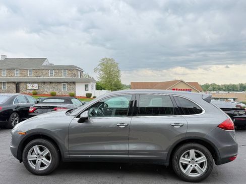 Used 2014 Porsche Cayenne S AWD/4WD image 4