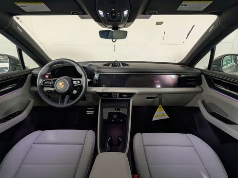 New 2026 Porsche Macan 4S Electric image 22