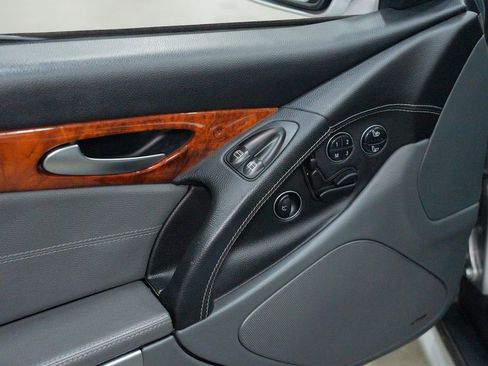 Used 2004 Mercedes-Benz SL 55 AMG image 17