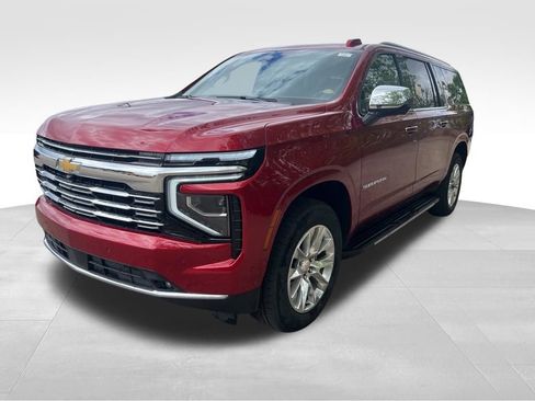 Used 2025 Chevrolet Suburban Premier w/ Sun And Tow Package AWD/4WD image 8