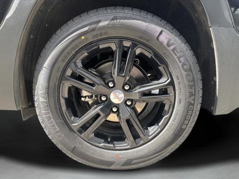 Used 2022 GMC Terrain SLE w/ Driver Convenience Package image 7