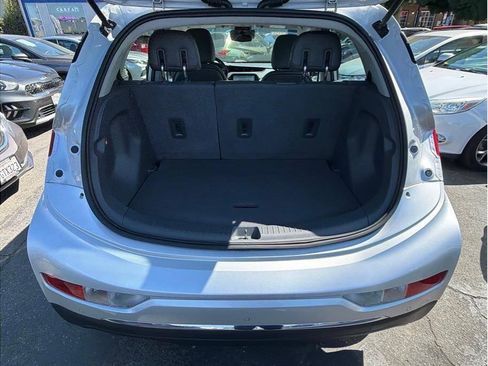 Used 2019 Chevrolet Bolt Premier w/ Infotainment Package FWD image 21