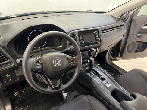 Used 2020 Honda HR-V LX image 10