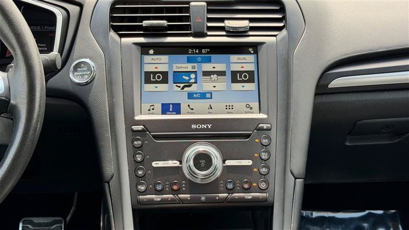 Used 2018 Ford Fusion Titanium AWD/4WD image 27