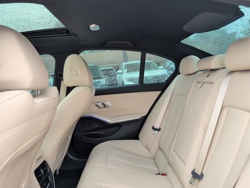 Used 2020 BMW 330i xDrive Sedan w/ Premium Package image 7