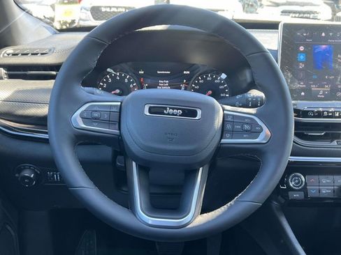 Used 2026 Jeep Compass Limited AWD/4WD image 14