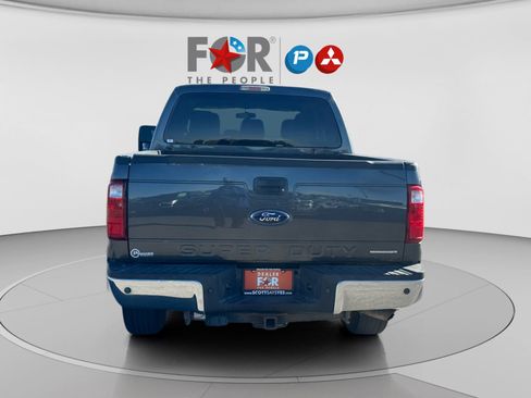 Used 2016 Ford F250 XLT w/ XLT Premium Package AWD/4WD image 3