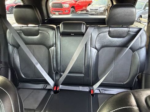 Used 2023 Jeep Grand Cherokee Altitude image 35