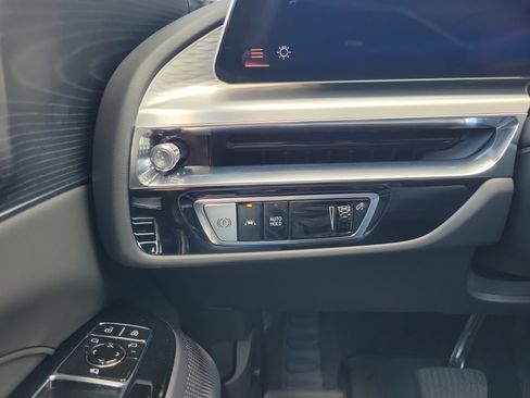 Certified 2025 Cadillac Lyriq Luxury w/ LPO, Floor Liner Package image 30