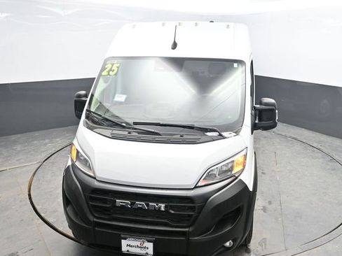Used 2025 RAM ProMaster 2500 w/ Convenience Group image 22