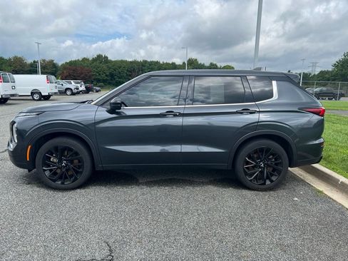 Used 2024 Mitsubishi Outlander SE Black Edition AWD/4WD image 4