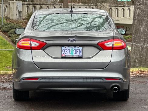 Used 2014 Ford Fusion SE image 7