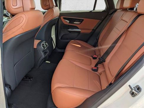 Used 2026 Mercedes-Benz GLC 300 4MATIC image 16