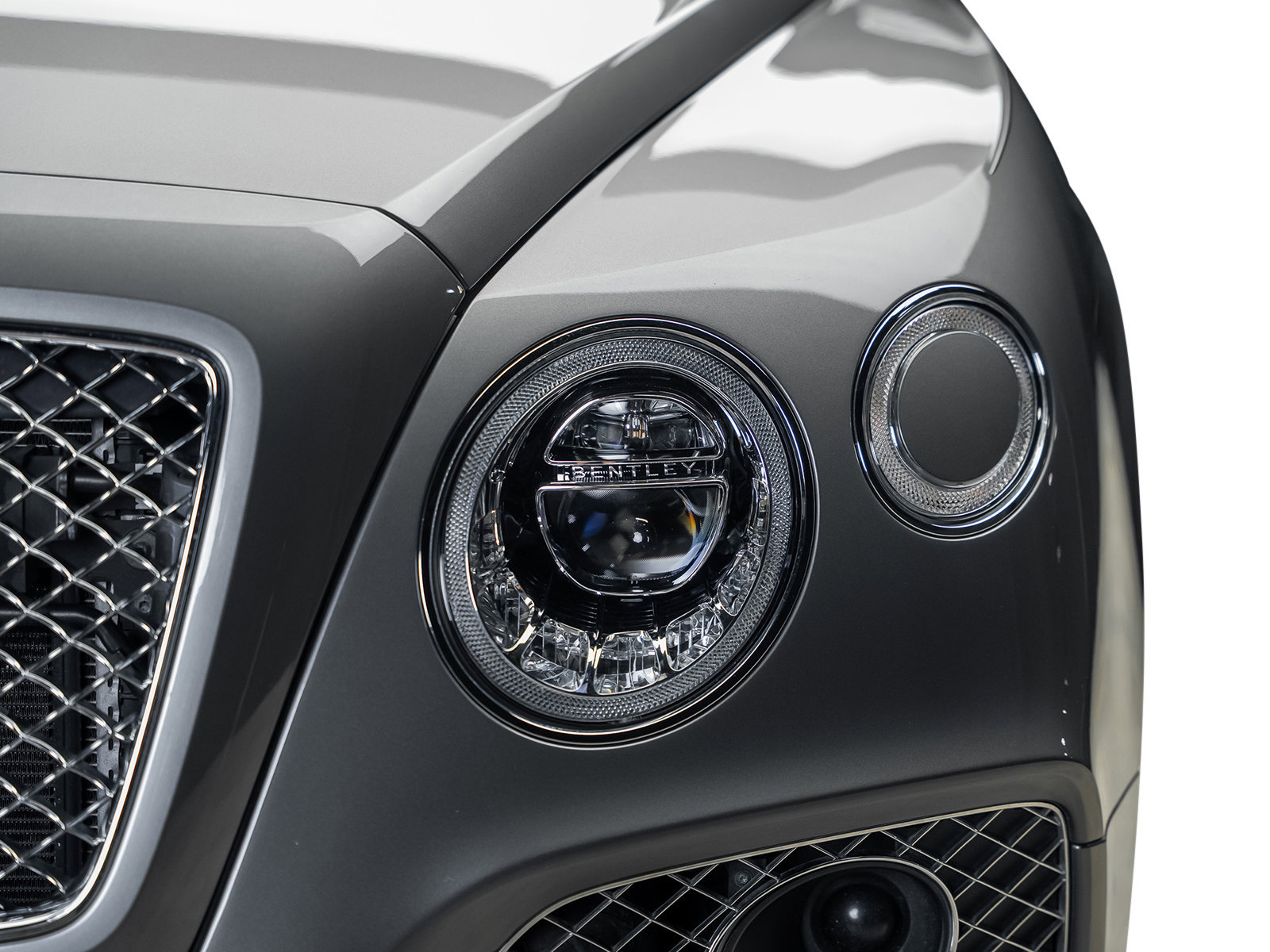 Used 2018 Bentley Bentayga AWD/4WD image 4