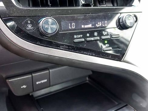 Used 2024 Toyota Camry LE w/ Convenience Package FWD image 23