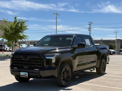 Used 2023 Toyota Tundra SR5 image 8
